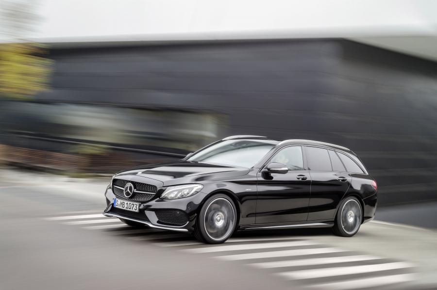  Mercedes-Benz C450 AMG Sport Estate 2015 года  (фото 1 из 27)